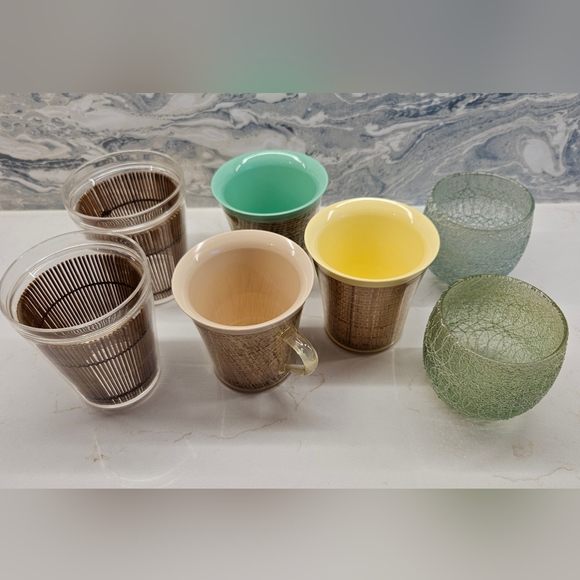 Lot of 7 assorted vintage cups and glasses - Picture 1 of 9